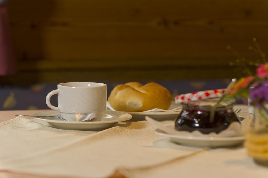 Cafe Pension Zum Jaeger Buchboden Exteriér fotografie